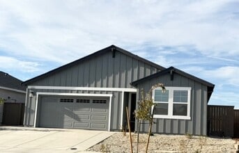 Building Photo - 2630 Lusters Wy