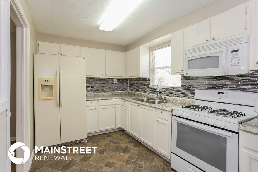 Building Photo - 4653 Haldis Ave