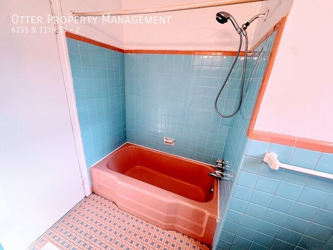 Building Photo - 6155 N 11th St