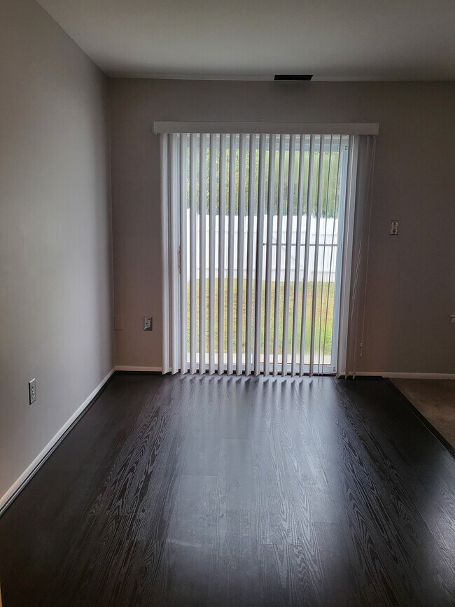 Dining Room - 22 Allison Pl