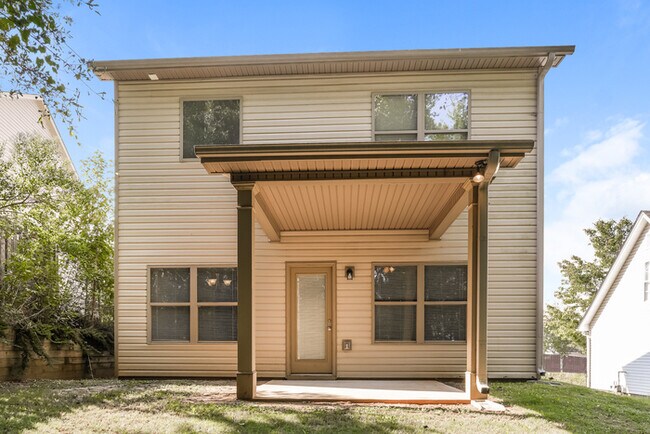 Building Photo - 905 Justice Dr