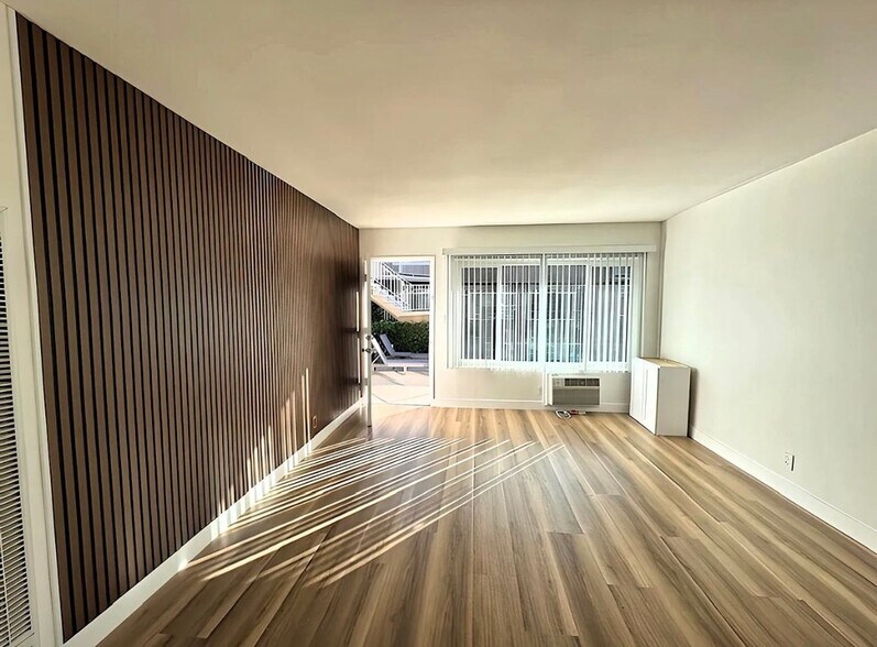 Building Photo - 4462 Murietta Ave