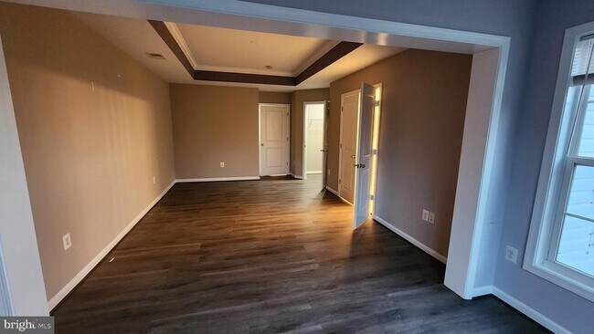 Building Photo - 25146 Harpenden Terrace