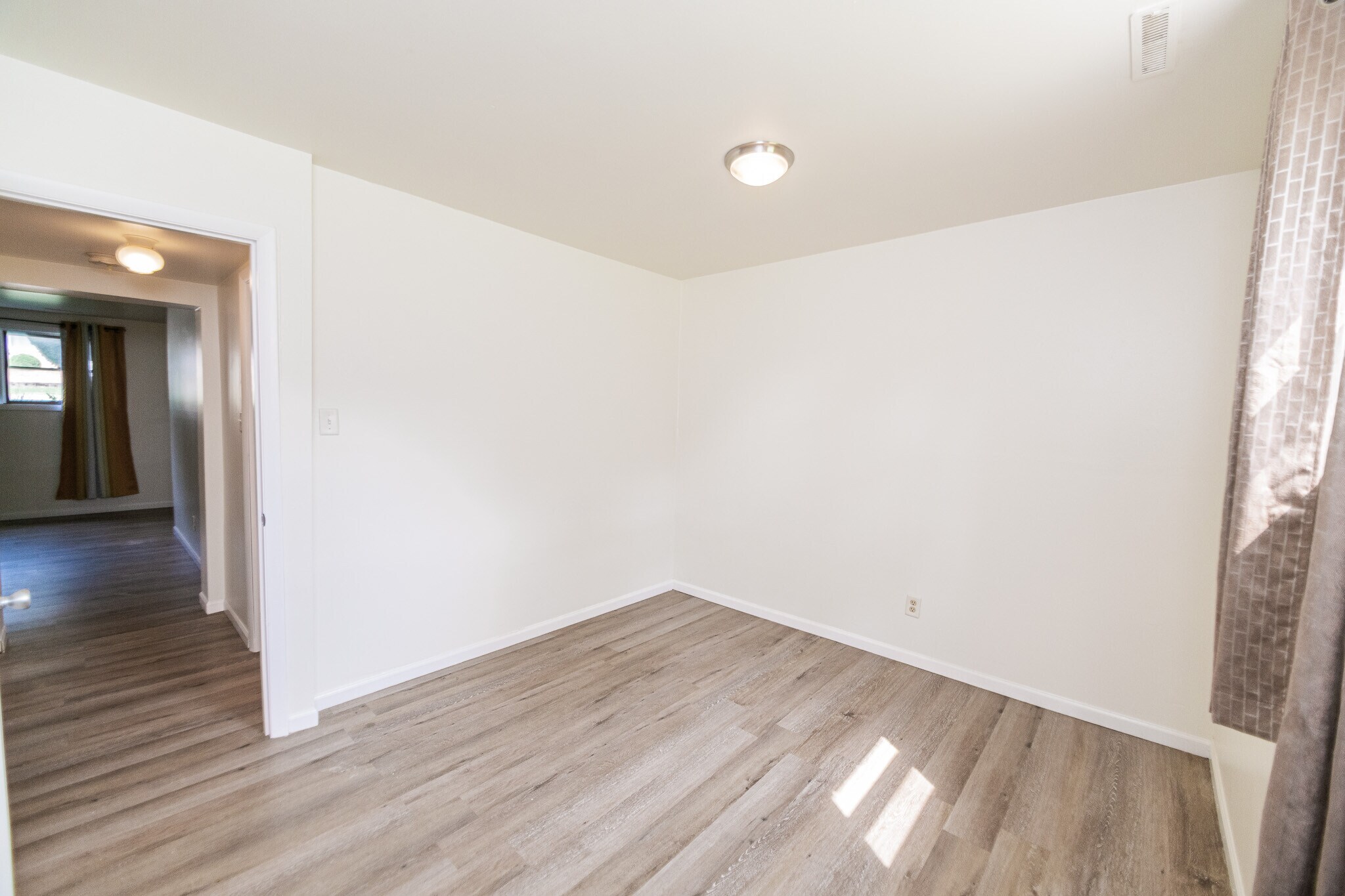 Building Photo - 5629 Massachusetts St