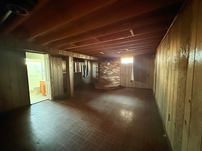 Building Photo - 3 Bedroom Home for rent in Florissant