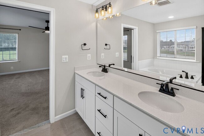 Building Photo - 7040 Paine Pl