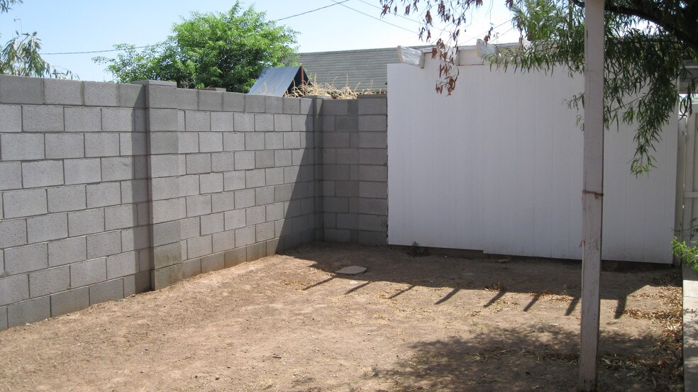 Building Photo - 344 E Virginia Cir