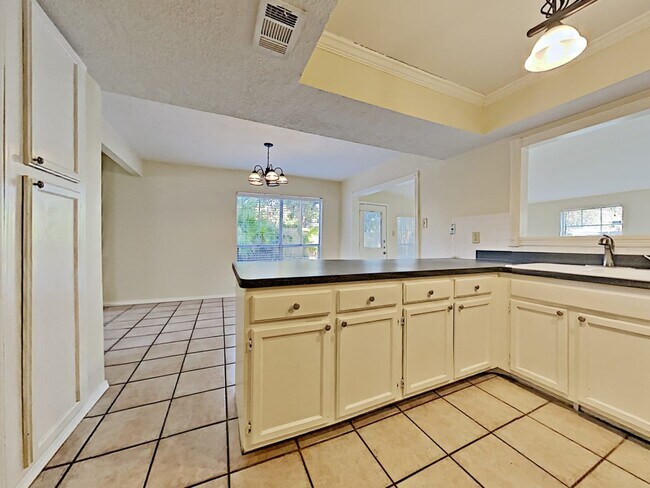 Building Photo - 18007 Autumn Trails Ln