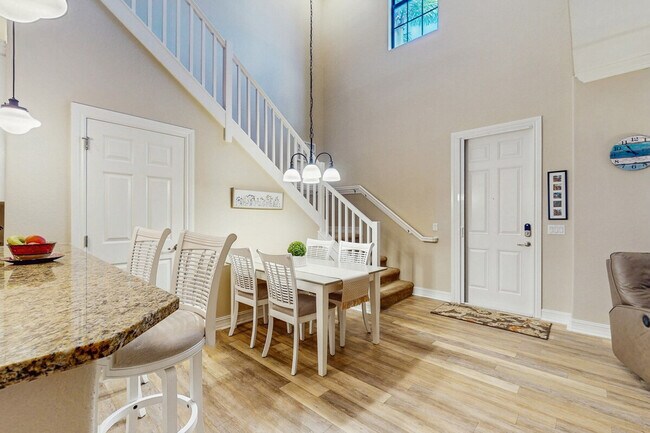 Building Photo - 9115 Capistrano St S