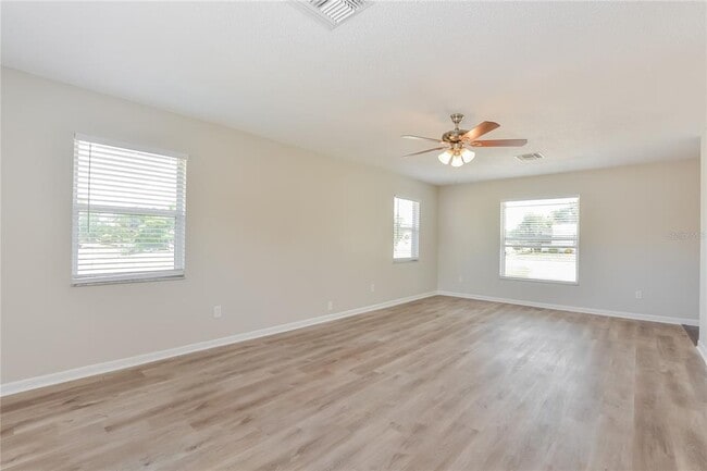 Building Photo - 2801 Fern Ln
