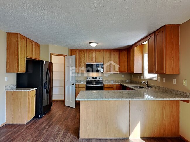 Building Photo - 55 Saddle Creek Ln