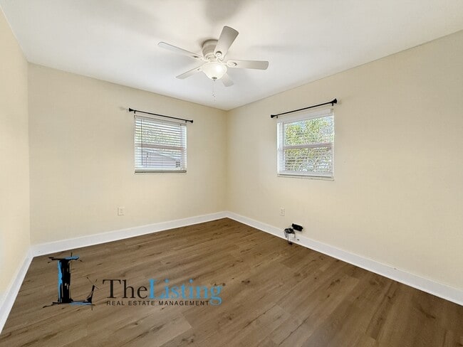 Building Photo - 4501 S Cortez Ave