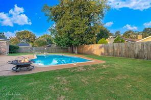 Building Photo - "Luxurious 4-Bed Retreat with Pool & Fireplace in Bossier City - Your Dream Home Awaits!"