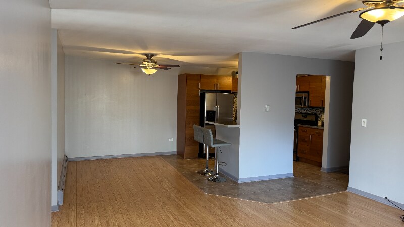 Building Photo - 9-S125 Lake Dr