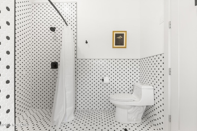 Building Photo - 1406 Transit Ave