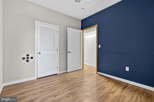 Building Photo - 4668 York Rd