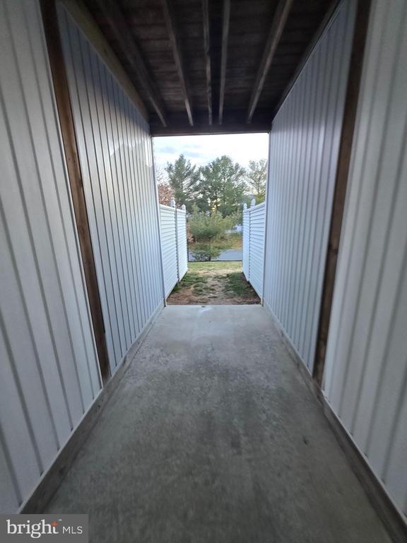 Building Photo - 2809 Waters Edge Dr