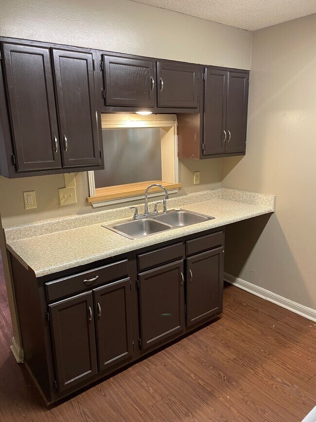 Building Photo - 308 Loire Ave