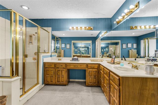 Building Photo - 1013 Canyon Ridge Dr