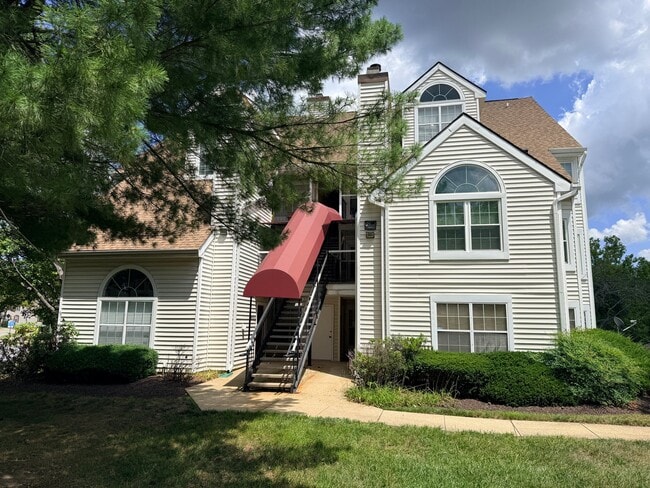 Building Photo - 10520 Beacon Ridge Dr