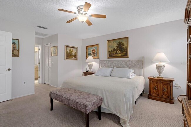 Building Photo - 7167 Crown Oaks Dr