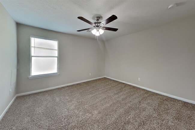 Building Photo - 16218 Range Valley Ln