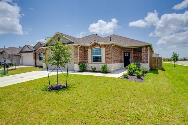 Building Photo - 102 Rainmaker Cv