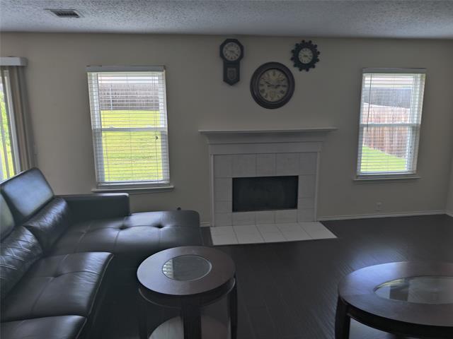 Building Photo - 1405 Anglican Dr