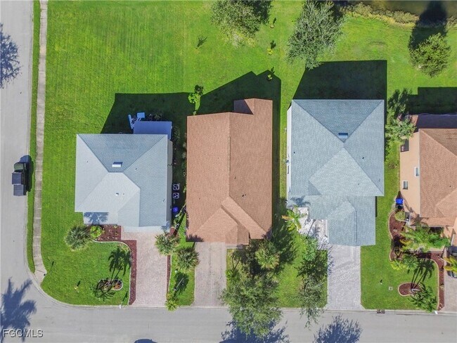 Building Photo - 8125 Silver Birch Way