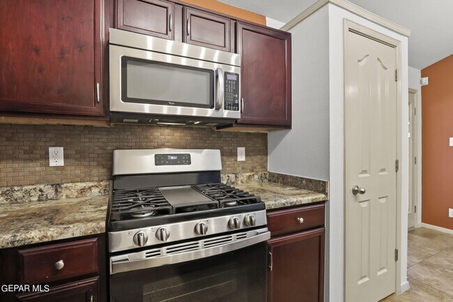 Building Photo - 14438 Miguel Terrazas Dr