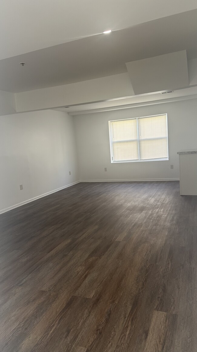 Living Room - 184 S 8th St