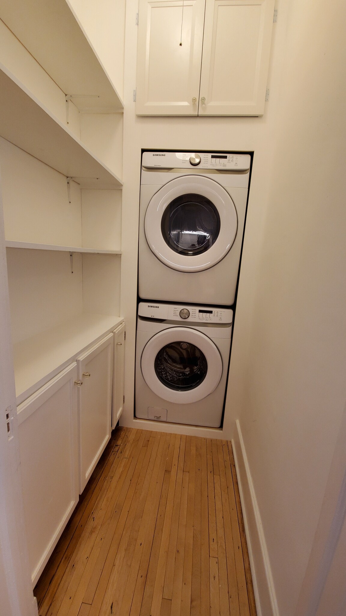 1 of 2 laundries in Unit - 1400 N Girard Ave N