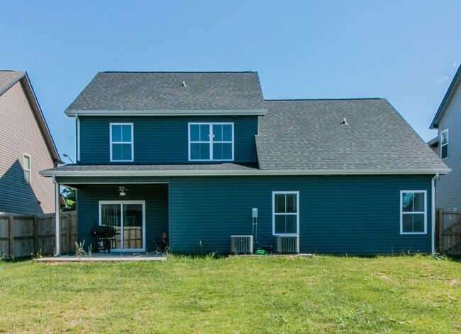 Building Photo - 1132 Eagle's View Dr