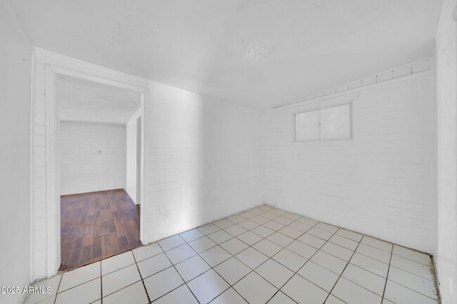 Building Photo - 4548 N 29th Ave