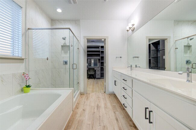 Building Photo - 3223 Cripple Creek Dr