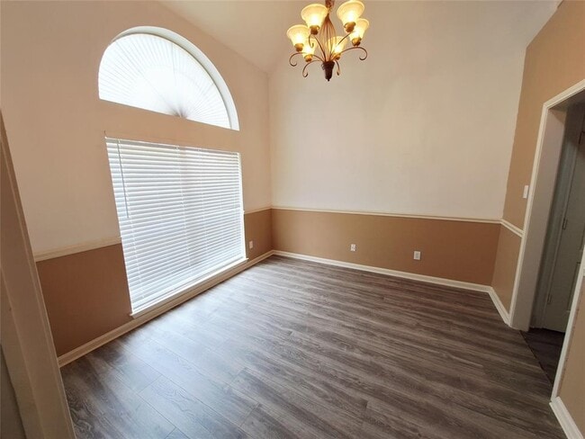 Building Photo - 2122 Wheaton Trail