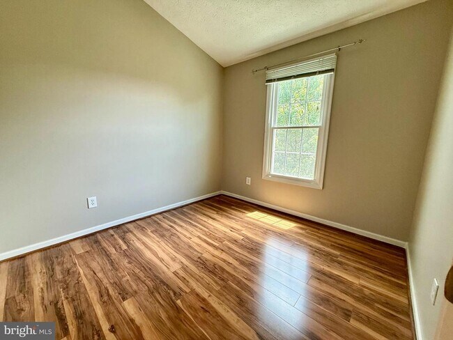Building Photo - 2443 Warm Spring Way