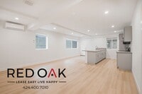 Building Photo - 6738 Independence Ave