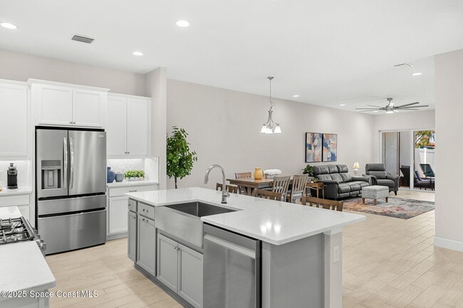 Building Photo - 7969 Cache Crk Ln