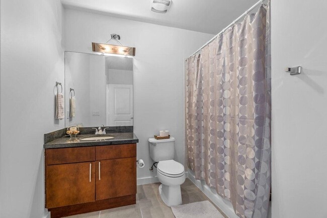 Building Photo - 300 S Australian Ave