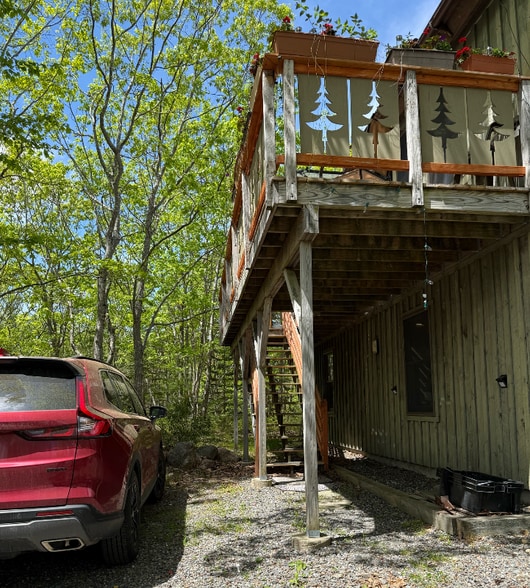 Building Photo - 19 Frog Pond Rd