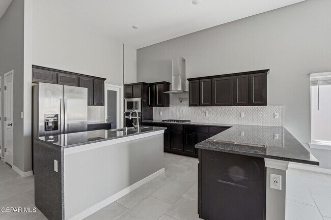 Building Photo - 941 Gulf Streams Ave