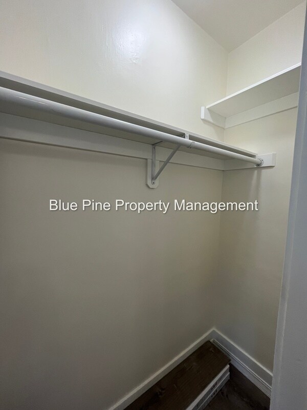 Building Photo - 155 5th St