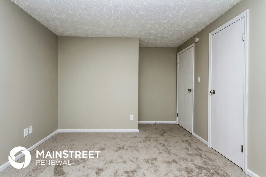 Building Photo - 5678 Colonist Cir