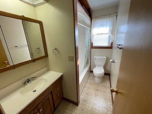 Bathroom - 595 Marble St