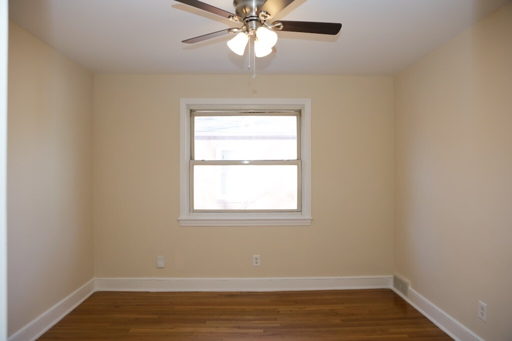 Building Photo - 1708 Walker Ave