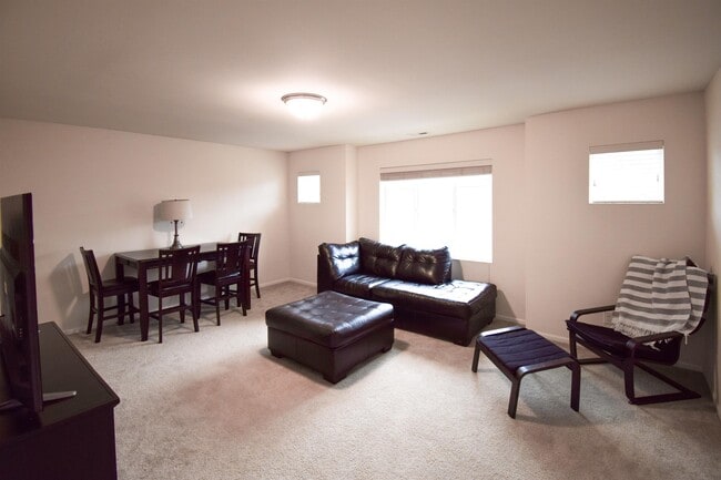 Building Photo - 4721 Joppa St SW