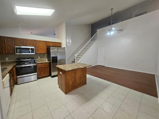 Building Photo - 3985 Andover Cay Blvd