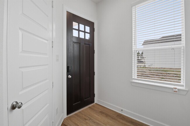 Building Photo - 11404 Irish River Dr