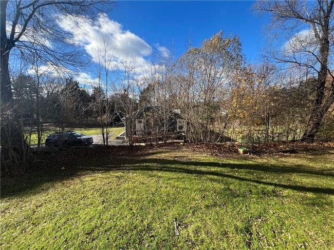 Building Photo - 4 Limerock Rd